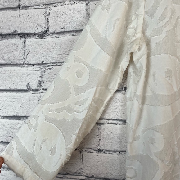 LOFT Cream White Lace Long Sleeved Blouse size Medium - Picture 3 of 7